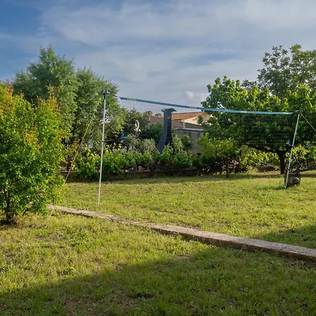 L'ametller, Casa Alt Emporda